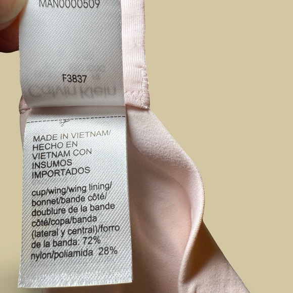 Calvin Klein F3837 Perfect Fit Full Coverage T-Shirt Bra 38C Pink Lightly Lined - Picture 8 of 10